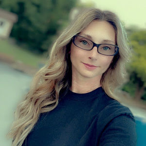 Meet your Posher, Tina